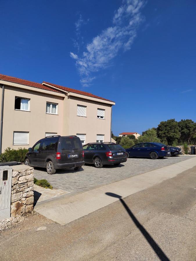 Apartments Karla I Ivano Mandre Kültér fotó